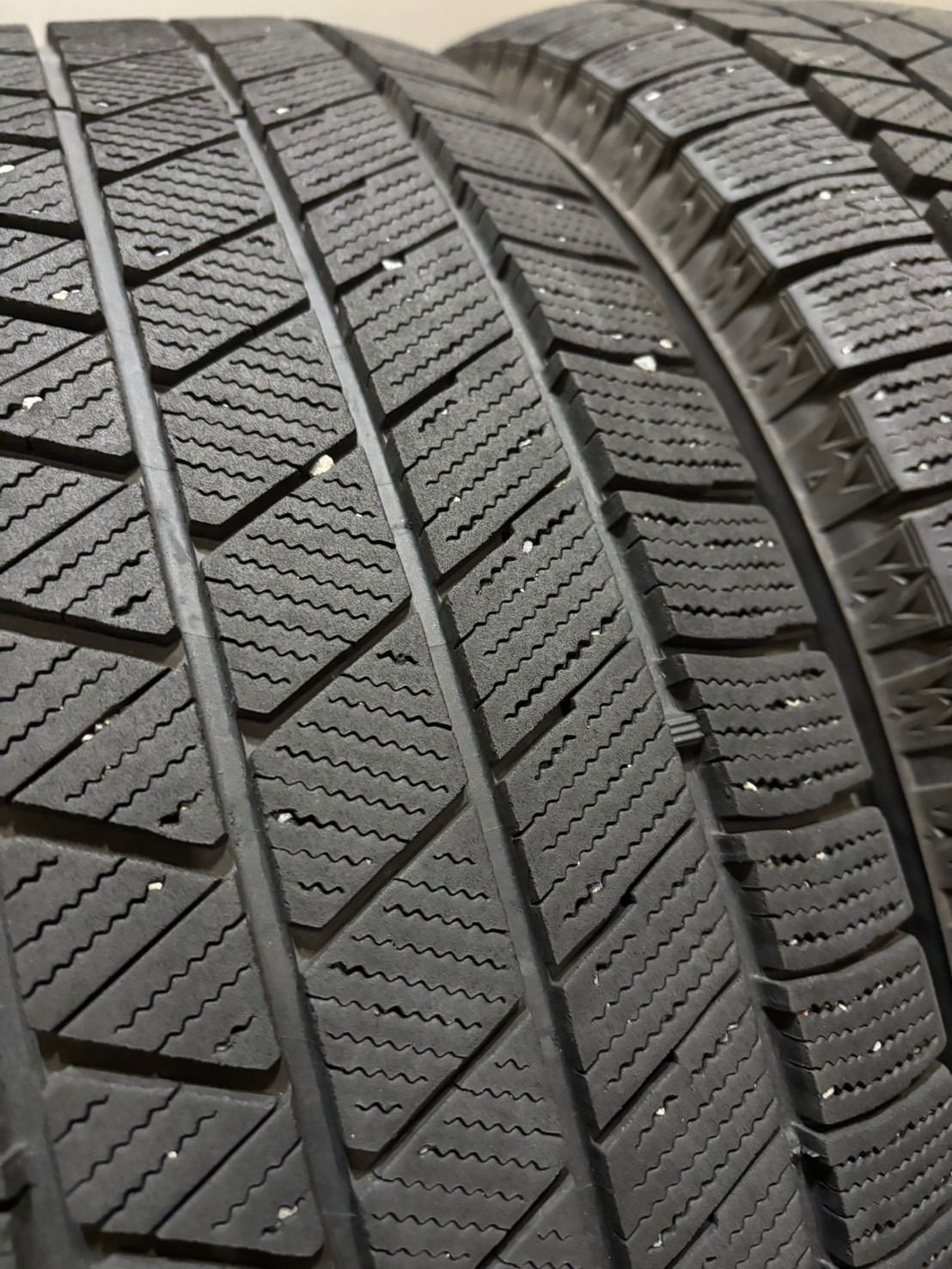  225 65 R 17 VRX 3 22年製 スタッドレス 4本 ブリヂストン ブリザック ハリアー RAV 4 エクストレイル CX 5 南7 K 502 17インチ スタッドレス