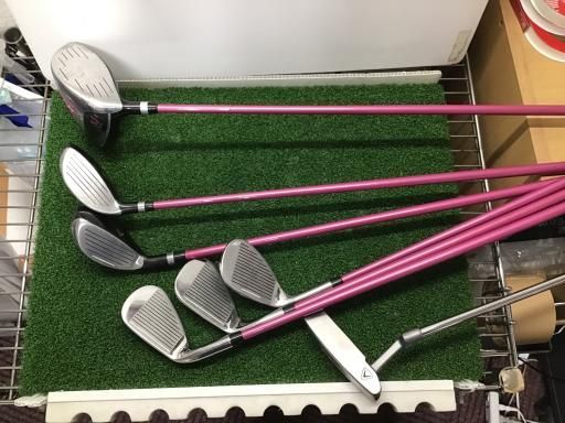 キャロウェイ XJ SERIES 2012 ピンク 9歳〜13歳 7 S キャディバッグ付 クラブセット CS GRAPHITE フレックスその他 ジュニア キッズ 子供用 右利き 右用 Cランク ゴルフクラブ