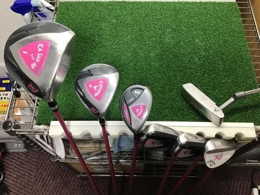 キャロウェイ XJ SERIES 2012 ピンク 9歳〜13歳 7S キャディバッグ付 クラブセット CS GRAPHITE フレックスその他 ジュニア キッズ 子供用 右利き 右用 Cランク ゴルフクラブ