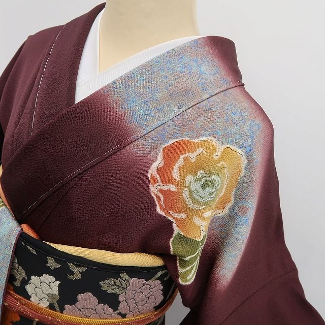 新品 薔薇 着物 正絹“お洒落度100%！”仕付け糸付 小紋 5676 新品 単衣 薔薇 着物“バラの小紋で気分を上げる”正絹 仕付糸付 小紋