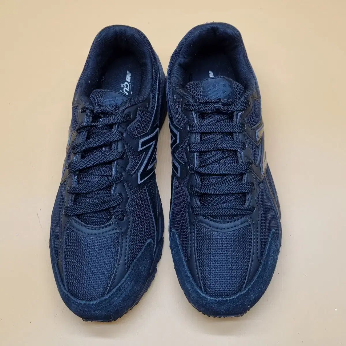 ニュー ンス 480 v 5 ブラック スニーカー 245