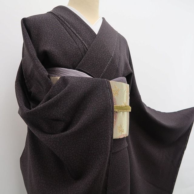 源氏香を込めて雅やかに装う 江戸小紋