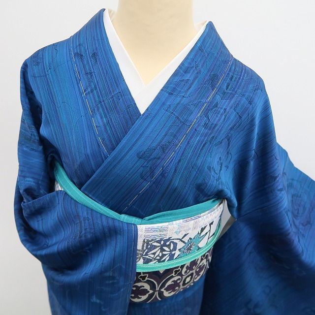 ❁tomihisa❁新品 薔薇 着物 正絹 仕付け糸付”藍色の深みに咲き誇る