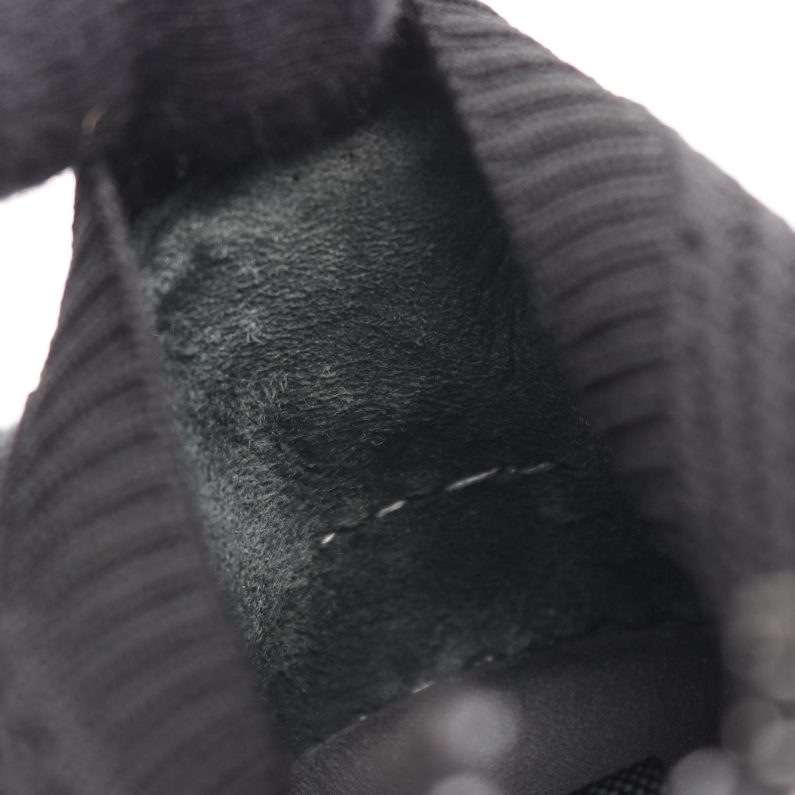 メッシュスニーカー