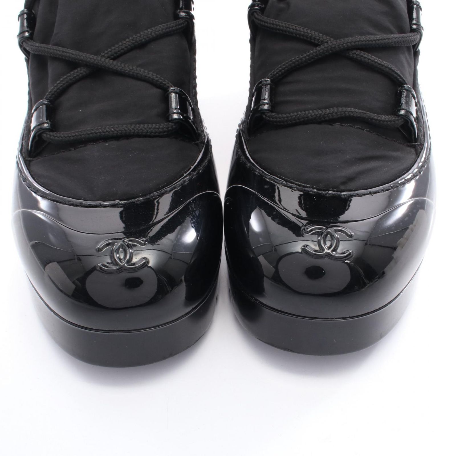 パテントレザー