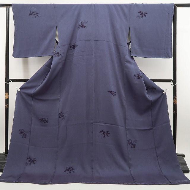 新品 単衣 さが美謹製 着物 正絹 仕付け糸付”上質と落ち着き”小紋 6134 ❁tomihisa❁新品 さが美謹製 一刀彫 着物 正絹 仕付け糸付”静けさに