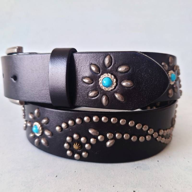 スタッズベルト オリジナル 牛革 フラワー ターコイズ レザー ベルト アメカジ ウエスタン ナロー ブラック COW LEATHER Flower Studs belt Original TRQ BLK