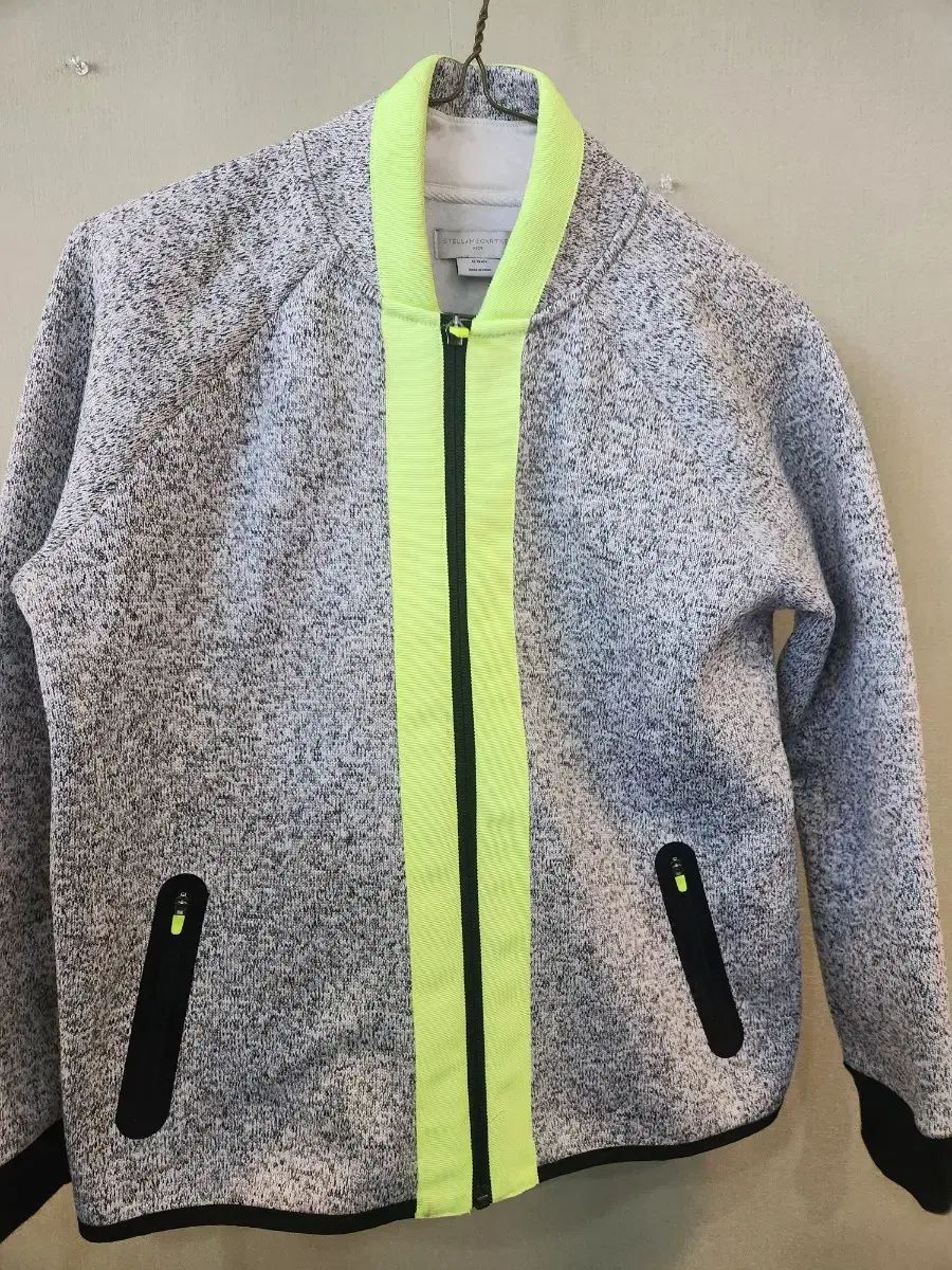 ステラマッカートニーキッズ 12 y グレー ネオン LINE ジップアップ ジャケット