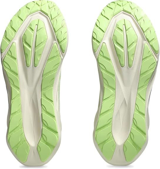 TRランニングシューズ