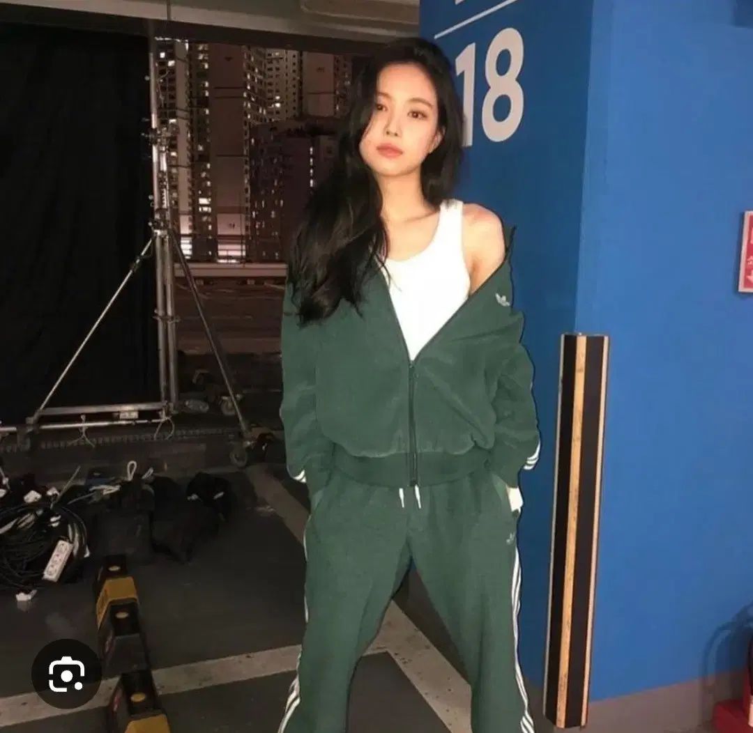 アディダス ブークレ トラックジャージ ユニセックス