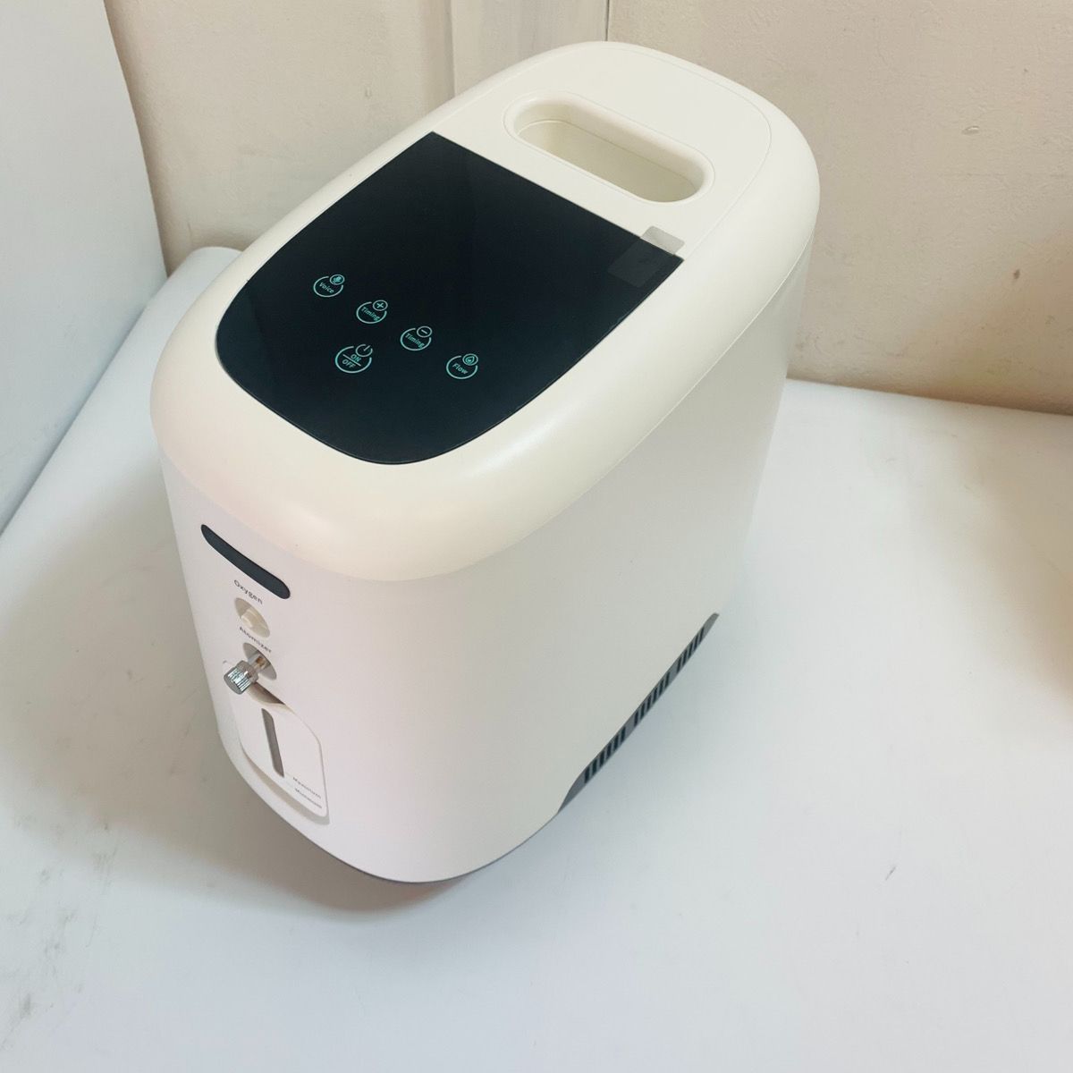 動作良好 ny430 万方商事 家庭用 酸素発生器 最大7L 分 93 高濃度 静音24H連続稼働 ペット可 酸素吸入器