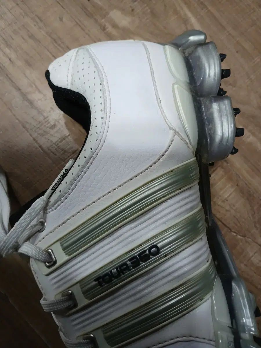 アディダス Tour360