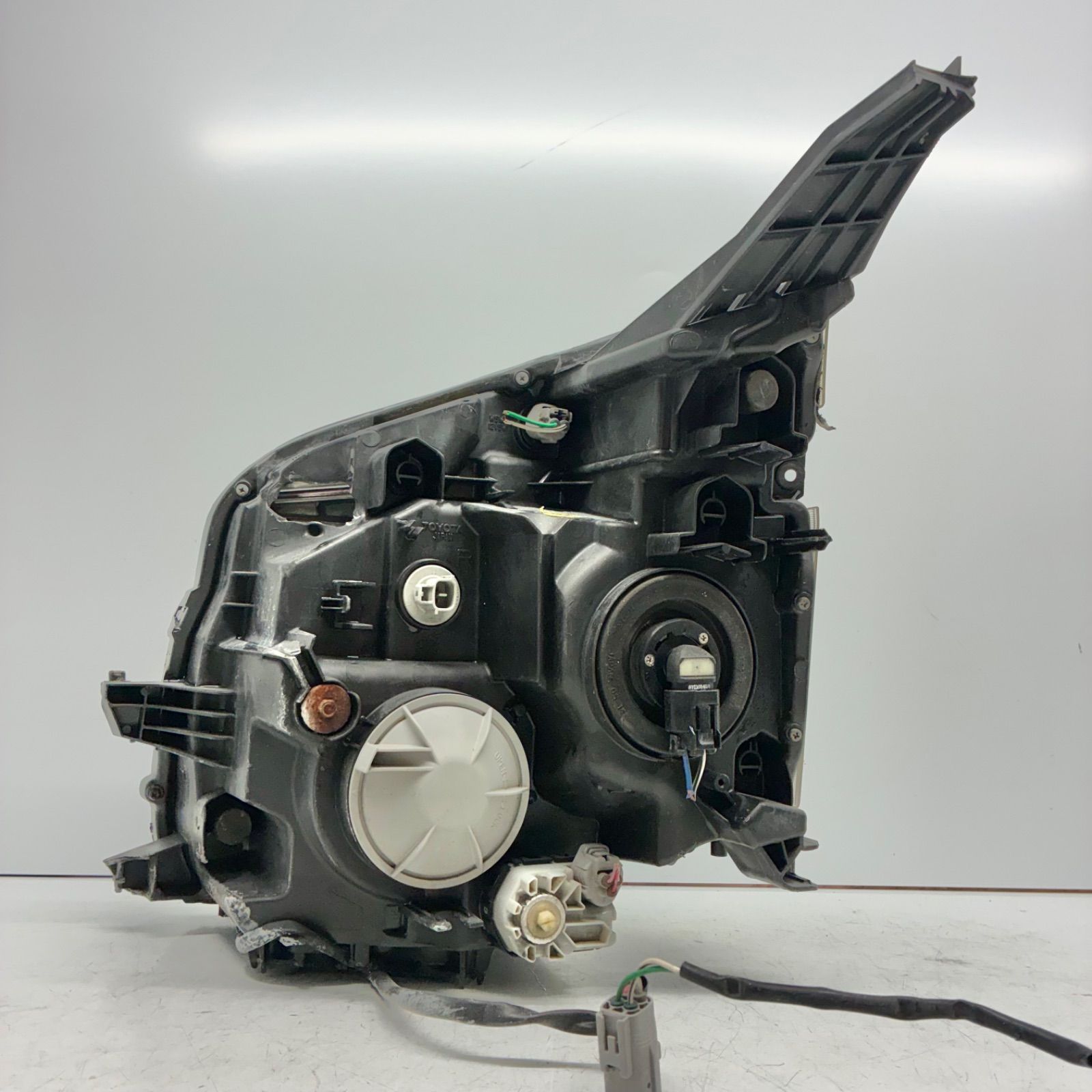 値下げ可能!!【コーティング済】トヨタ ZRR70 ZRR75 70系 ヴォクシー 
