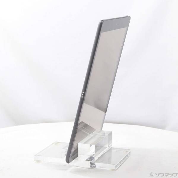 〔 品〕 iPad 第8世代 32GB スペースグレイ MYMH2J A auロック解除SIMフリー 262