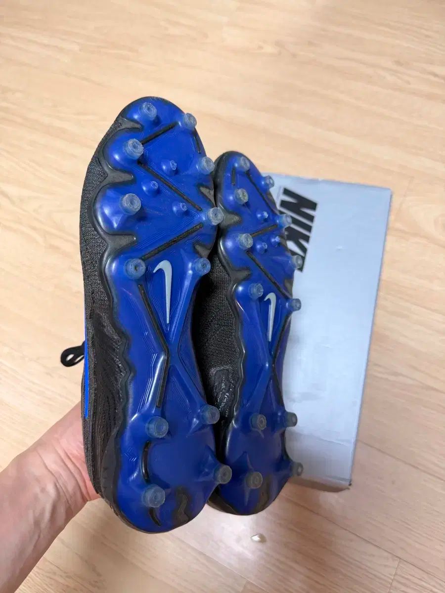 AG サッカーシューズ