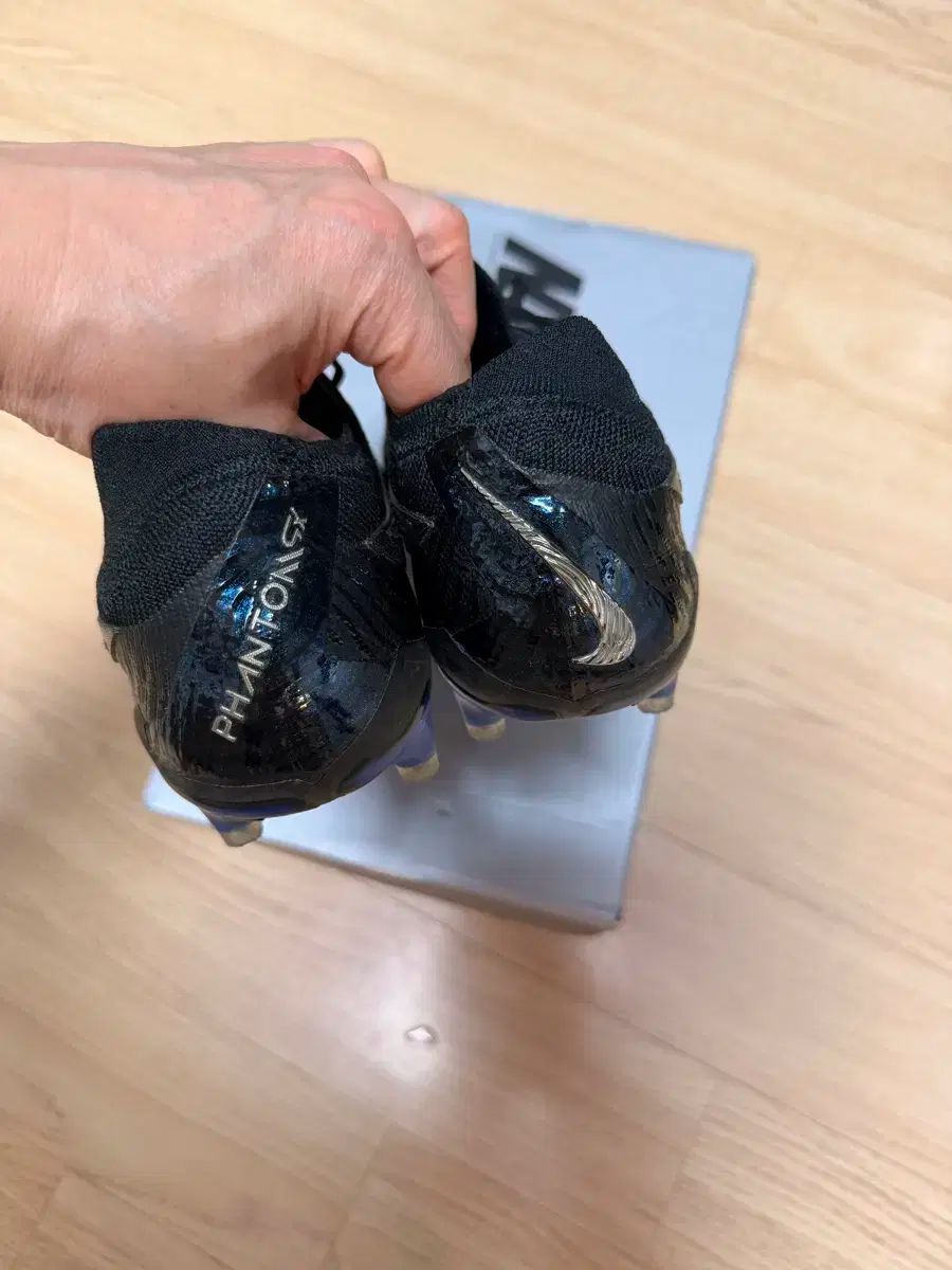 ナイキ ファントムGX エリート AG サッカーシューズ