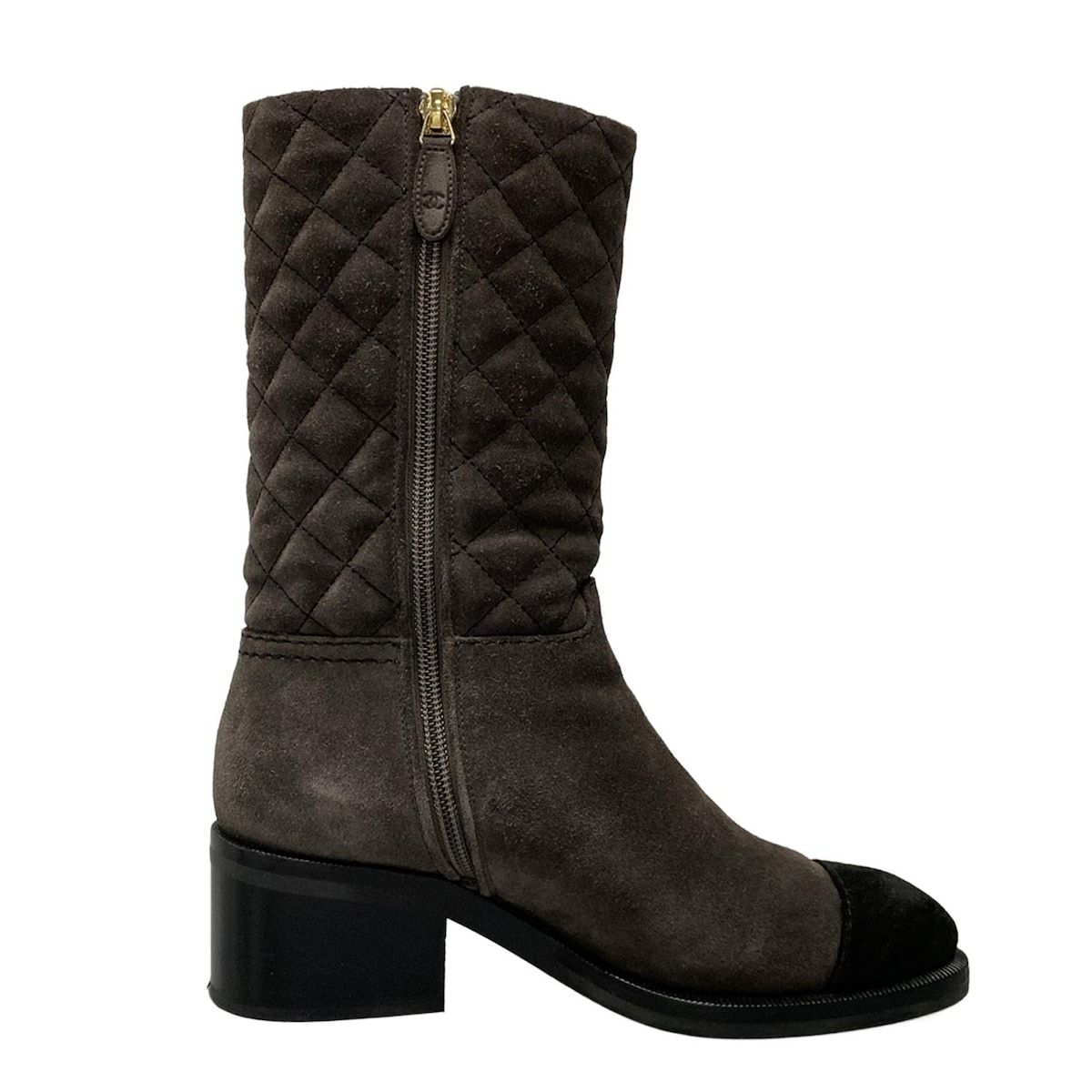 CHANEL シャネル ブーツ 35 1 2 C レディース - G 38158 ダークブラウン×黒 刺繍 ココマーク マトラッセ