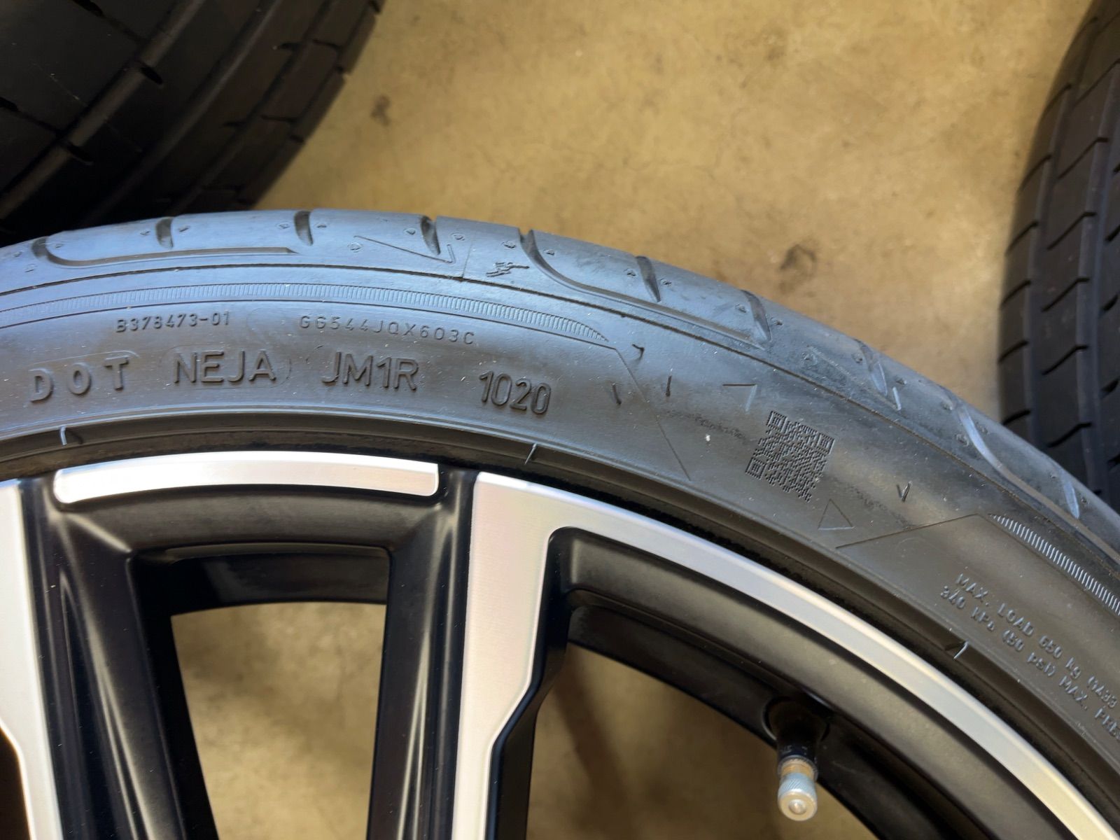  BMW G 20 21 22 品 新車外し 19インチ 4本セット 19インチ タイヤ ホイールセット