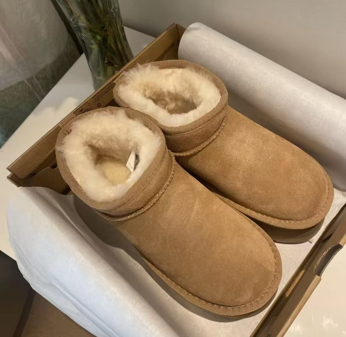 UGG クラシック ウルトラ ミニ プラットフォーム