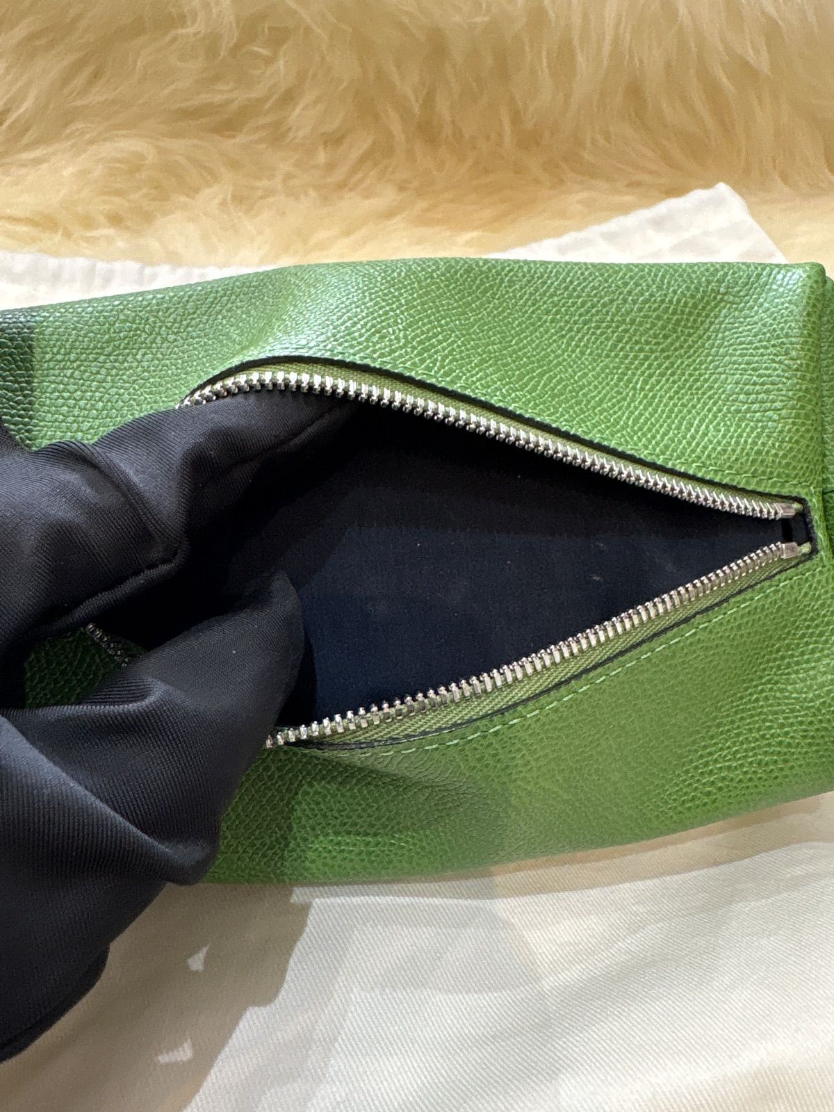 ポーチ グリーン