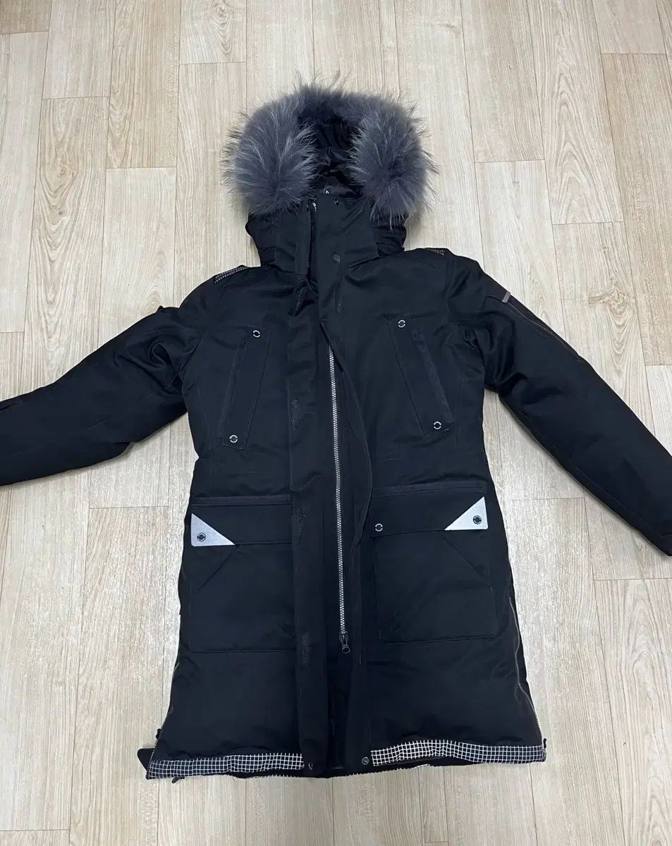 DISCOVERY 黒色 ダウン アウター