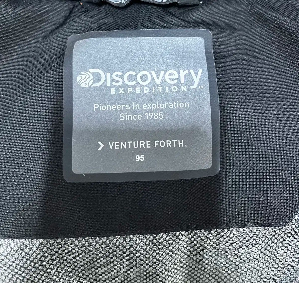 DISCOVERY 黒色 ダウン アウター GULLKHAN_COM