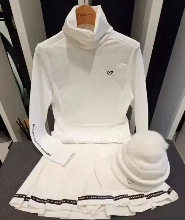 マスターバニーエディション レディースゴルフ トップス