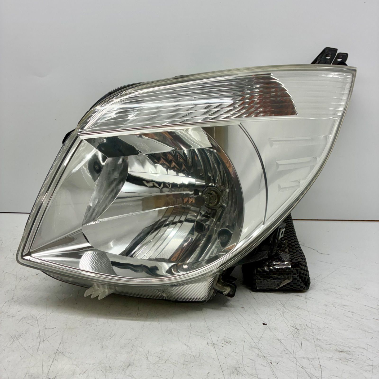 美品送料込みパレット/ルークスMK21S/ML21SHIDヘッドライト左右中古 美品送料込みパレット/ルークスMK21S/ML21SHIDヘッドライト左右中古