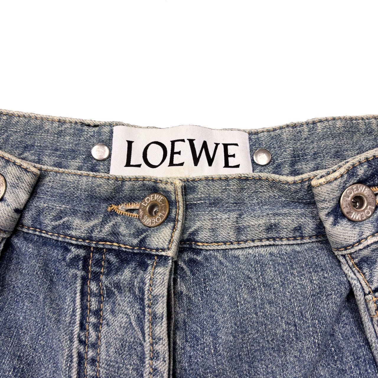 ロエベ ロゴレザーパッチクロップド