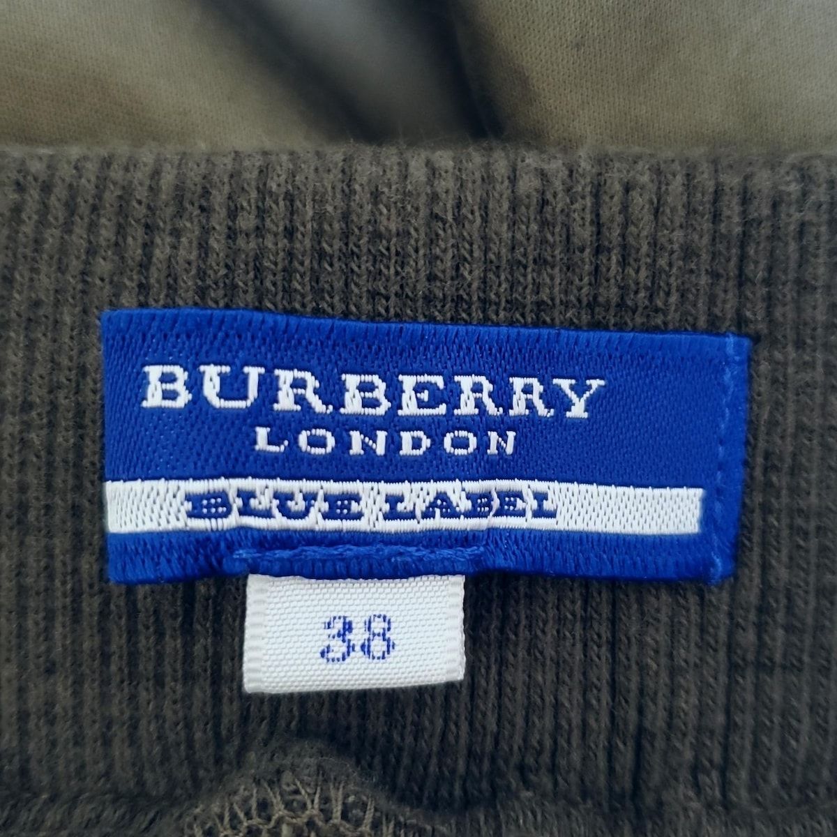 バーバリーブルーレーベル パンツ