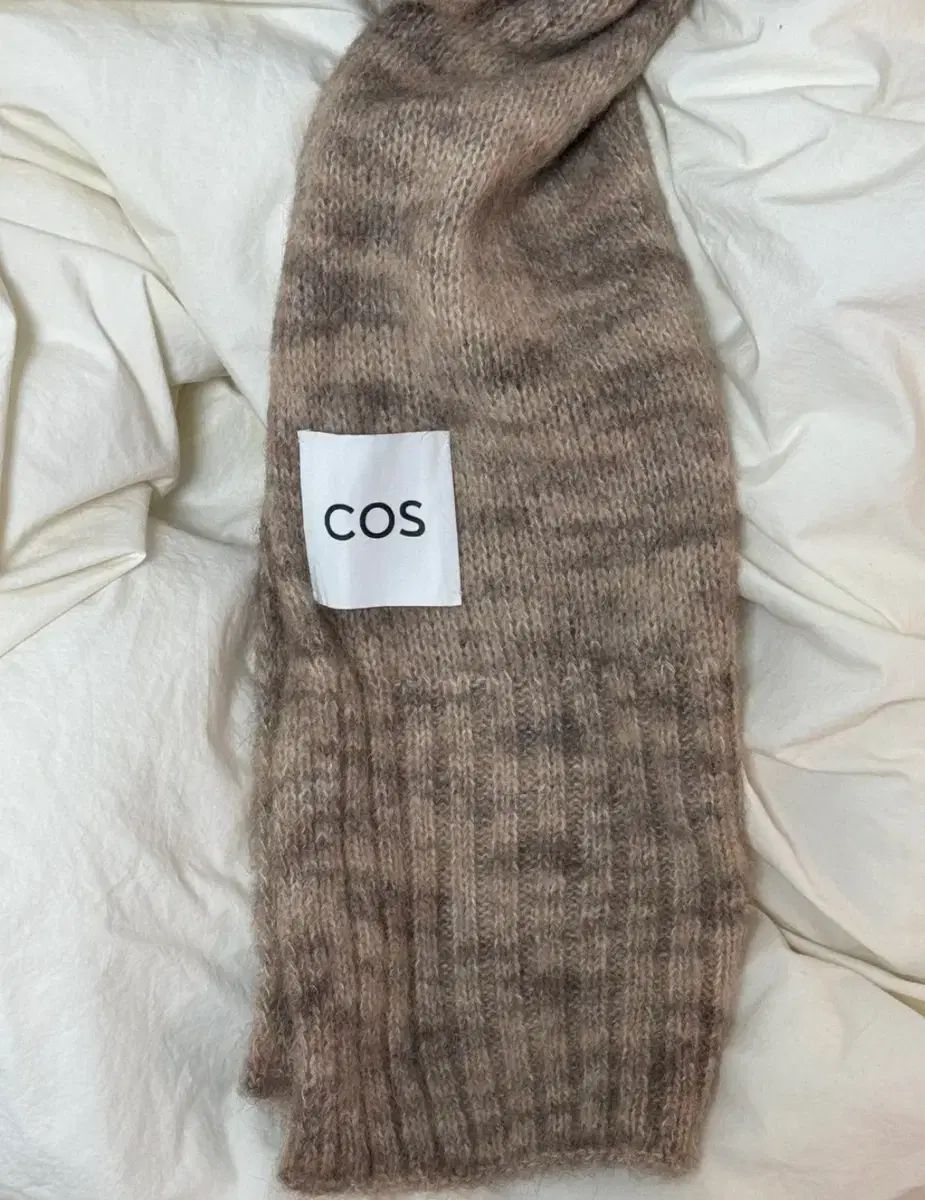 COSコス アルパカウール マフラースカーフ ベージュ