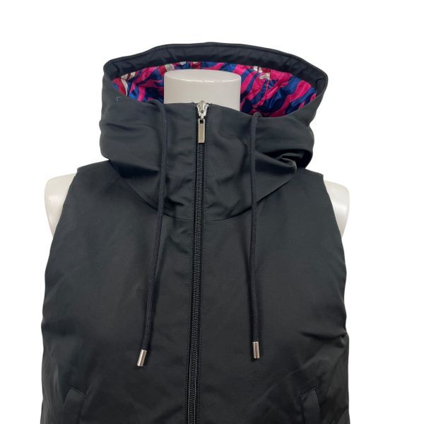 ジュンコシマダ 49AV.junko shimada 中綿ベスト フード 袖なしダブルジップ 黒 サイケ柄 40 L 11号 レディース S5X055