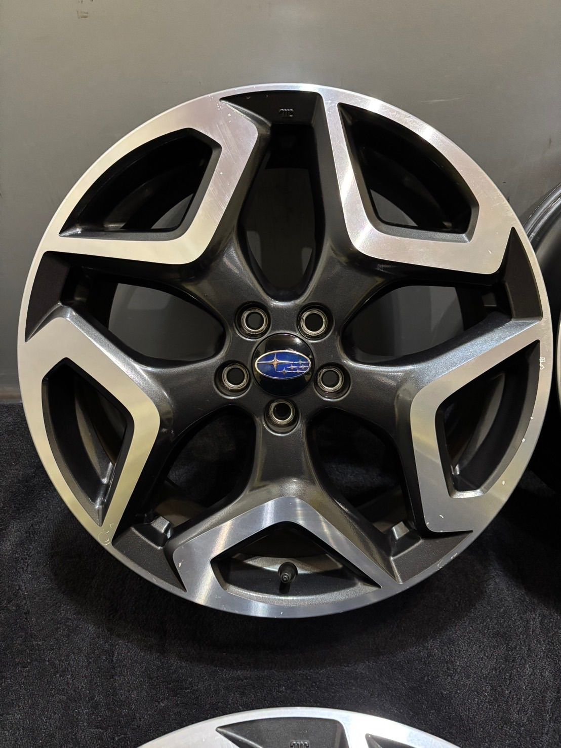 スバル XV GT系 18インチ 7 J 55 100 5 H アルミホイール 4本 レガシィ インプレッサ 2 K 511