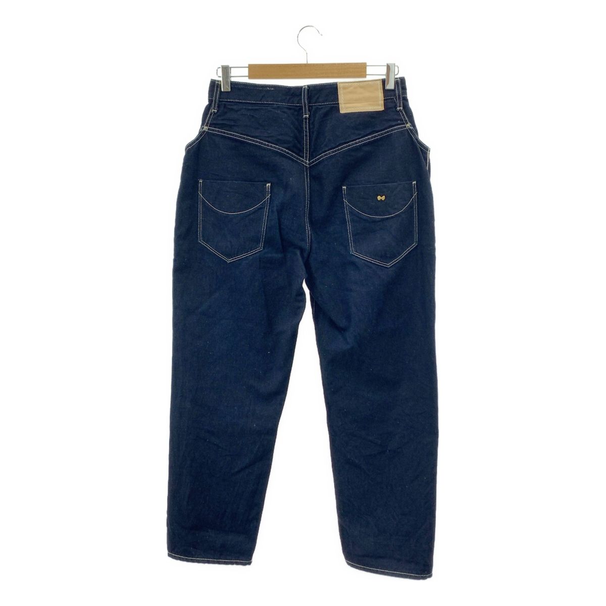 レザーパッチ 濃紺デニムパンツ