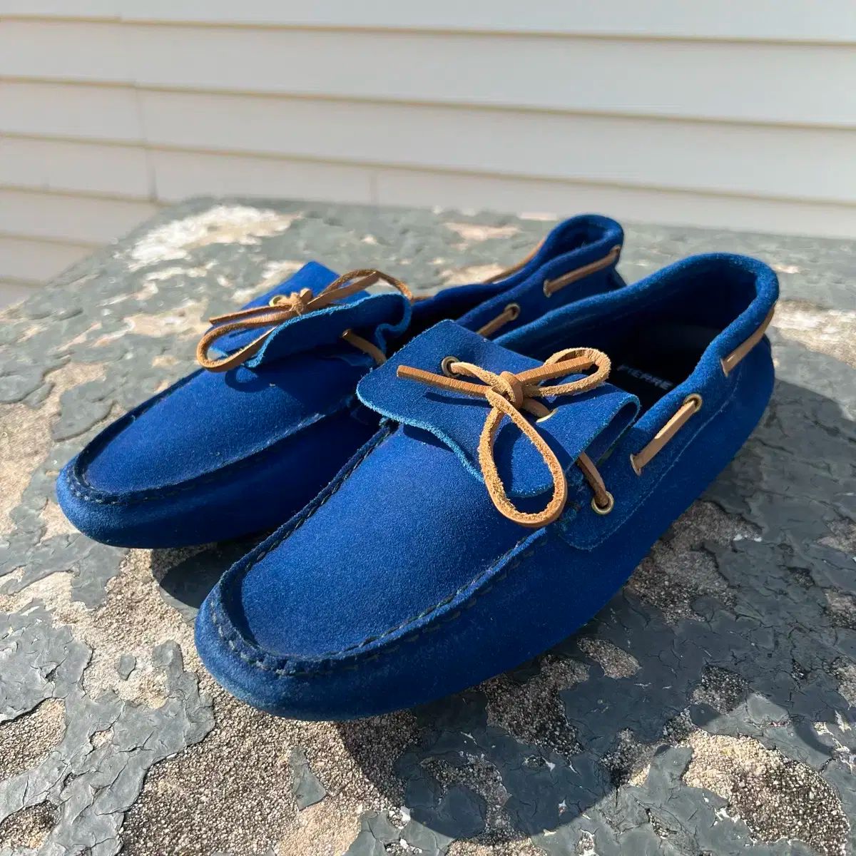 ブルー スウェード