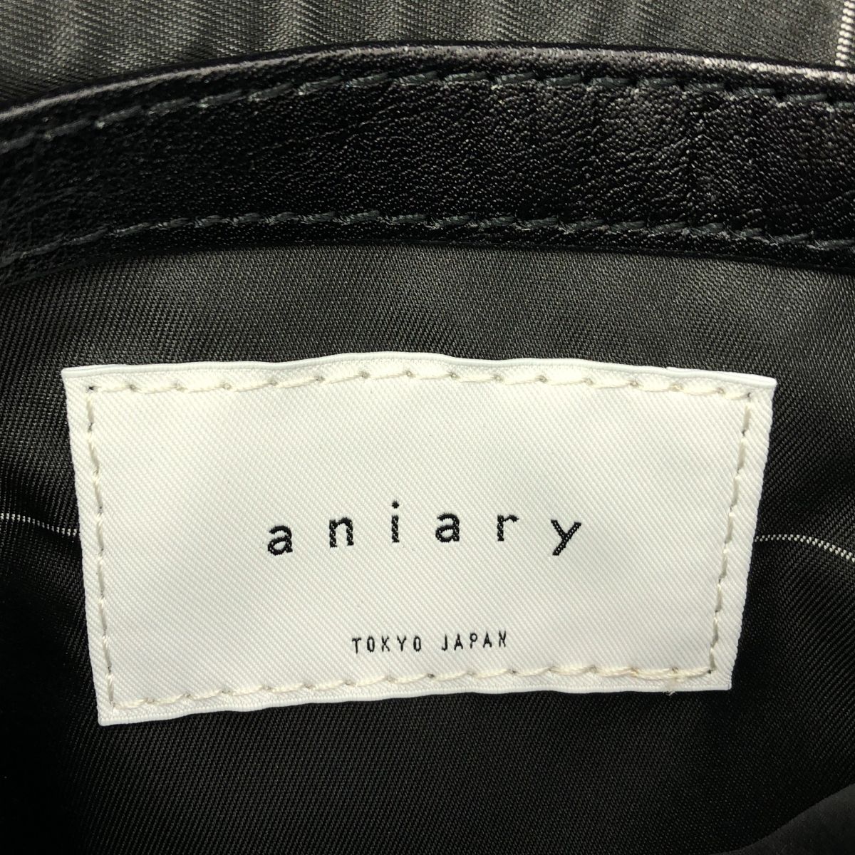 アニアリ レザー