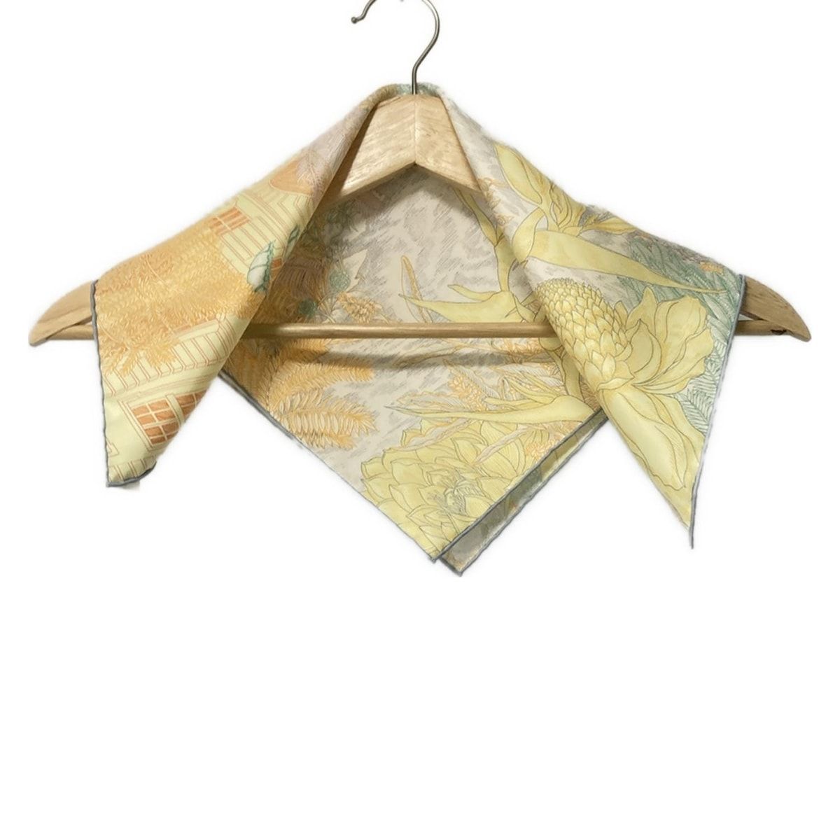 HERMES エルメス スカーフ プチカレ 白×オレンジ×マルチ 花柄