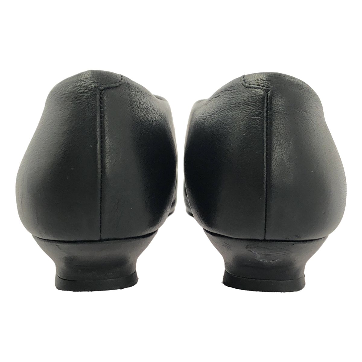 Mame Kurogouchi / マメクロゴウチ | Curved Line Low Heel Slipon