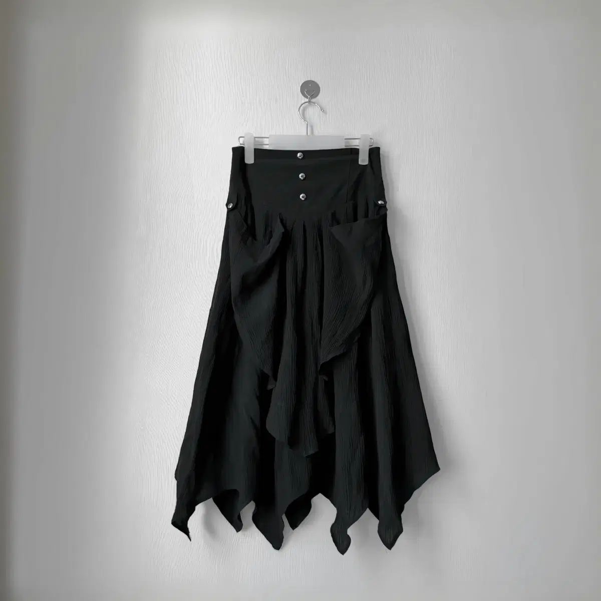 ブルーアーカイブ ブルアカ ドレープ レイヤード シャーリング 肩章 スタッズデザインテープ ロング丈スカート スカート ロックシーク