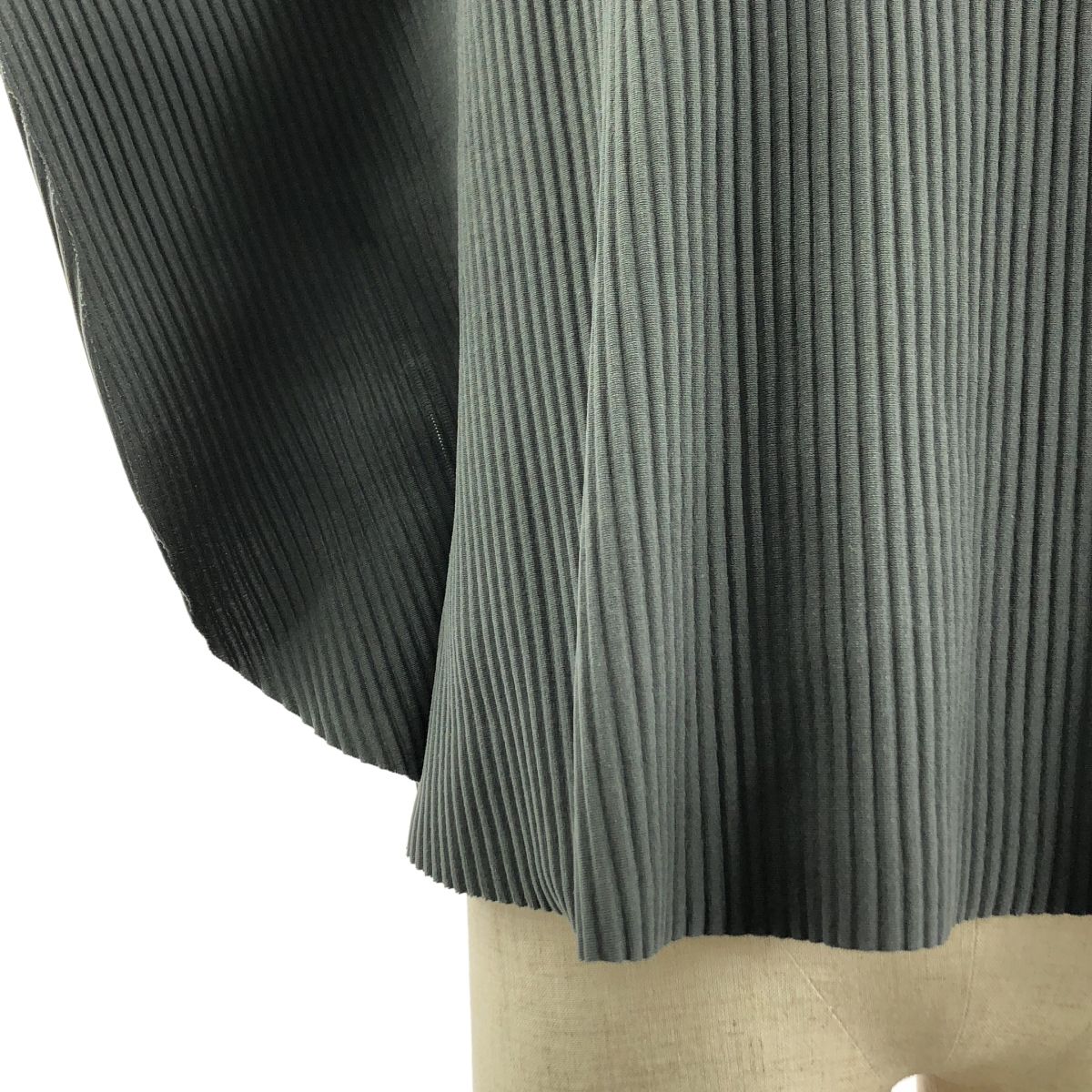  me ISSEY MIYAKE ミーイッセイミヤケ 変形 サークル プリーツ カットソー グレー レディース 長袖 シャツ ブラウス