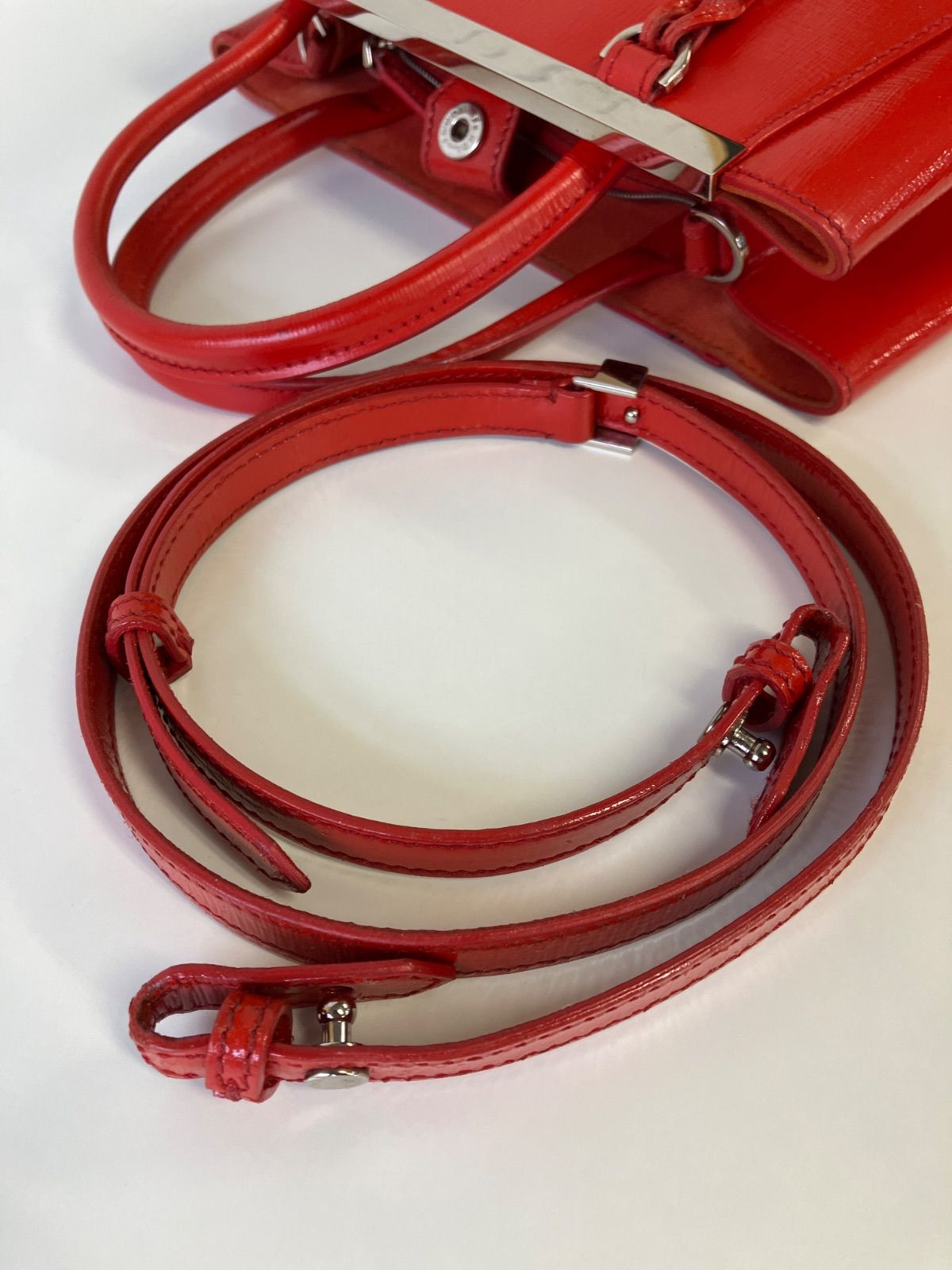 ショルダーバッグ