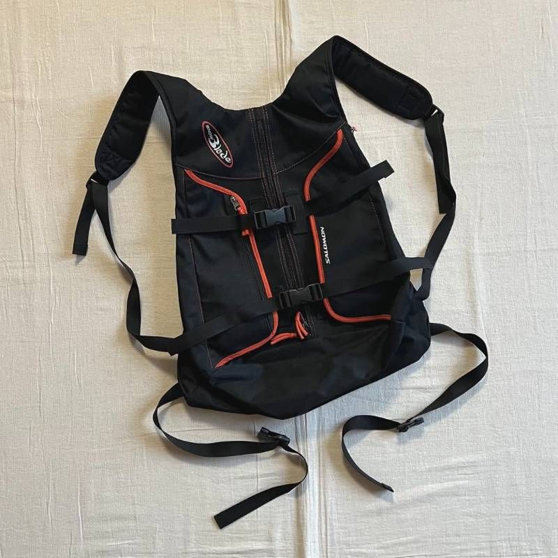 00 s archive アーカイブ OLD SALOMON サロモン スノーブレード バックパック リュック ブラック オレンジ ワンポイントロゴプリント ギミック Y 2 K テック ゴープコア ブロークコア SNOW Blade backpack