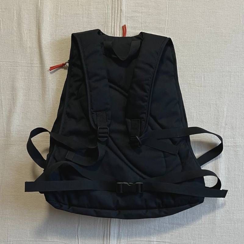 00s archive アーカイブ OLD SALOMON サロモン スノーブレード バックパック リュック ブラック×オレンジ ワンポイントロゴプリント ギミック Y2K テック ゴープコア ブロークコア SNOW Blade backpack KARIMZIABAT_FR