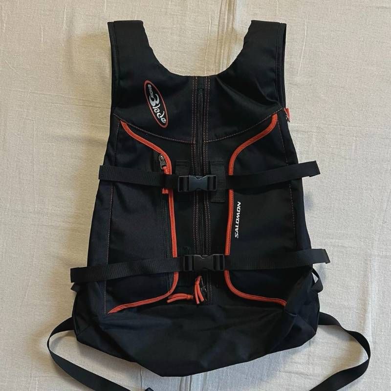00s archive アーカイブ OLD SALOMON サロモン スノーブレード バックパック リュック ブラック×オレンジ ワンポイントロゴプリント ギミック Y2K テック ゴープコア ブロークコア SNOW Blade backpack
