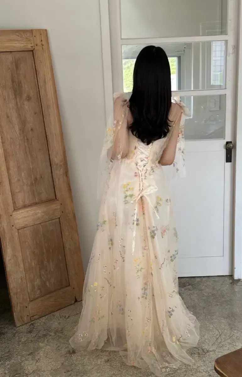 フローラ花園フローラ 花刺繍 スナップ 2部 ドレス mサイズ