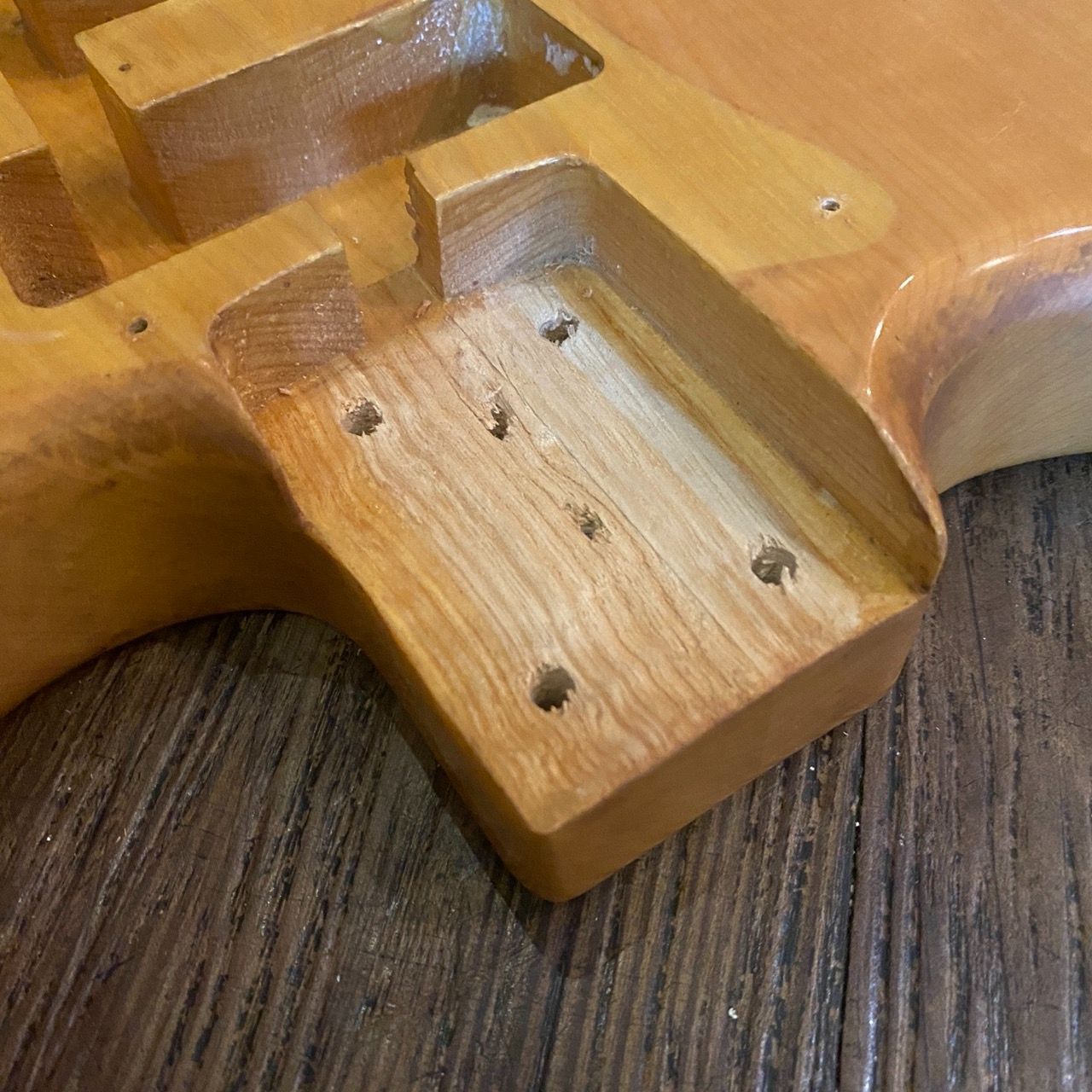 ストラトキャスタータイプ エレキギター