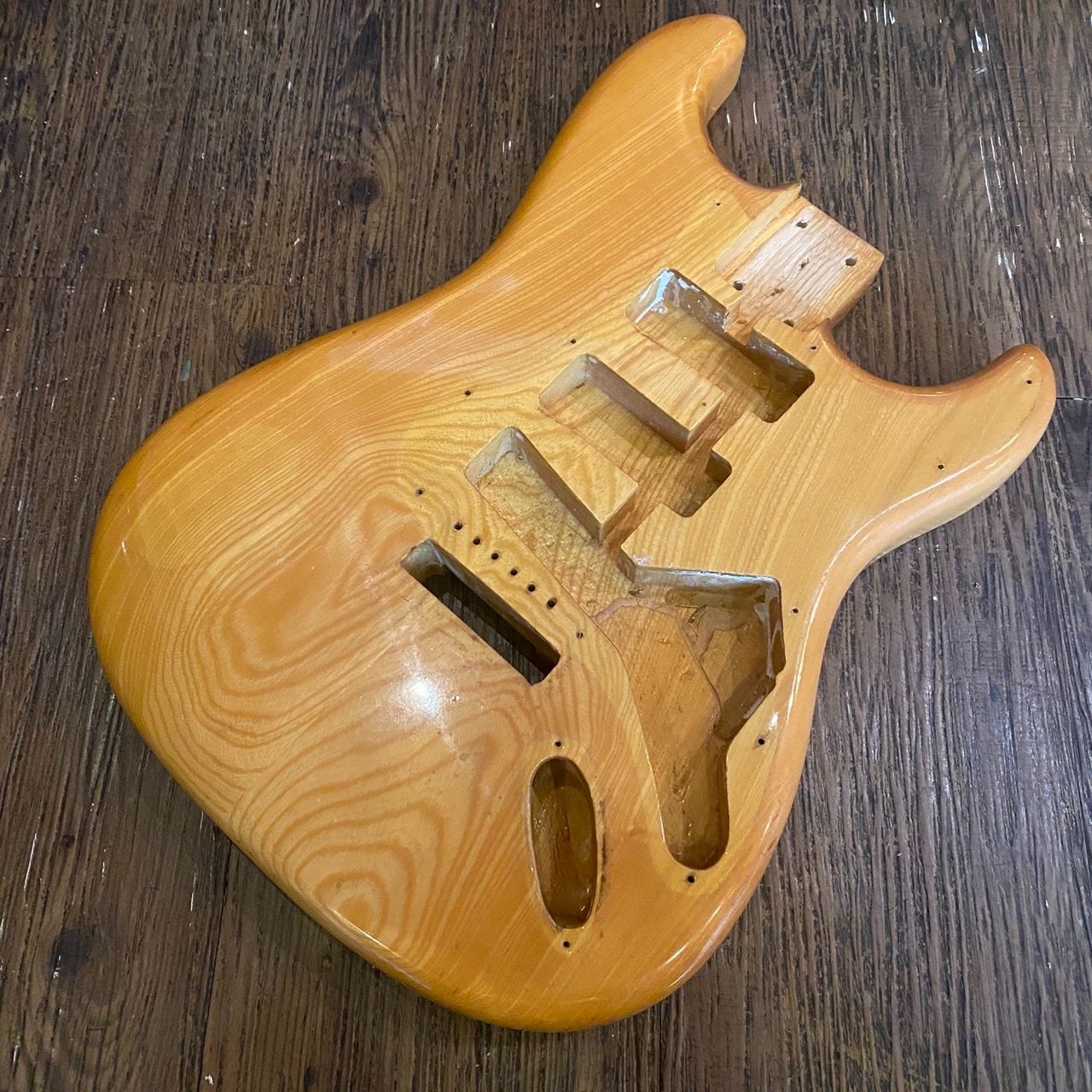 Yamaha SR-500 Electric Guitar Body ヤマハ ストラトキャスタータイプ エレキギター ボディ