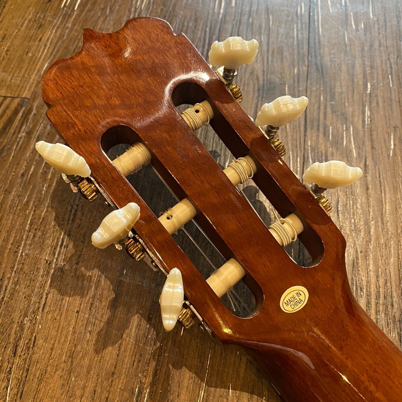 Takamine JS441 Classical Guitar クラシックギター タカミネ WWW_TRAVELLANDINDIA_COM