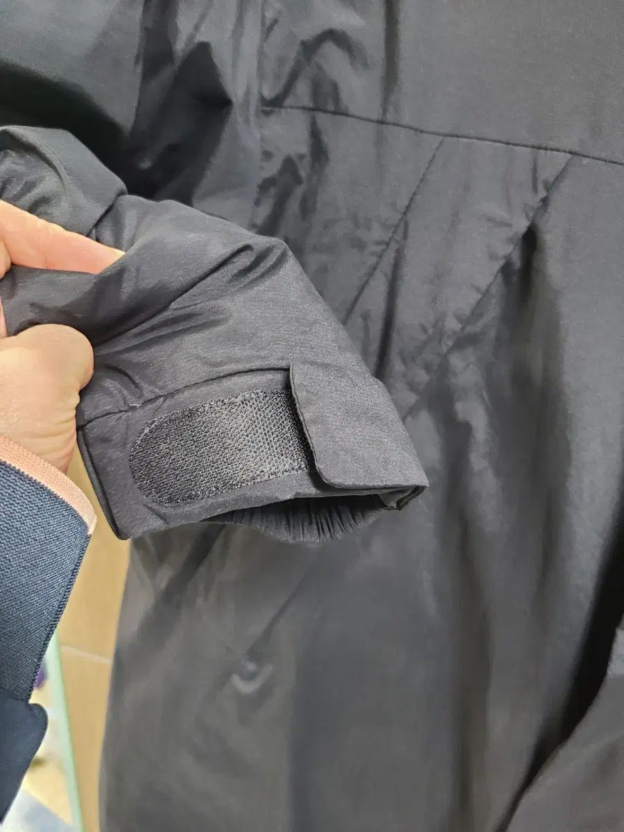 シーンエア ダウンジャケット