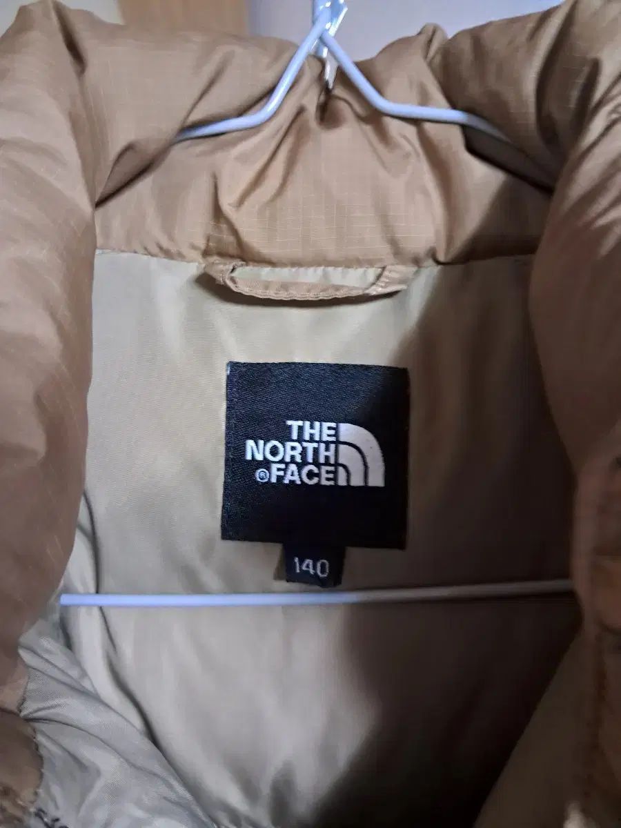 THE NORTH FACE ザノースフェイス 600 ロングダウンジャケット ロング丈 ブラウン 140 キッズ